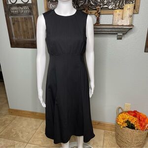 Tahari Black Sleeveless Topstitch Details Sheath Dress